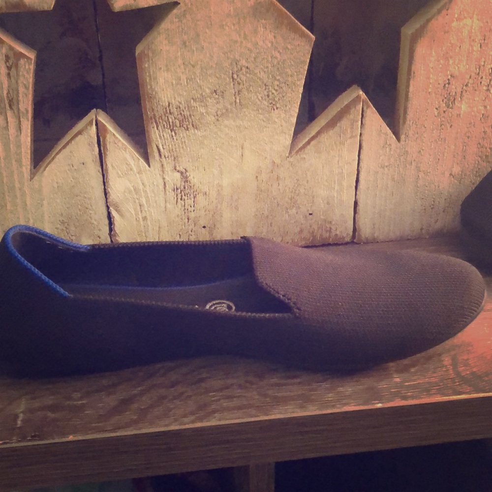 Black Rothys loafers